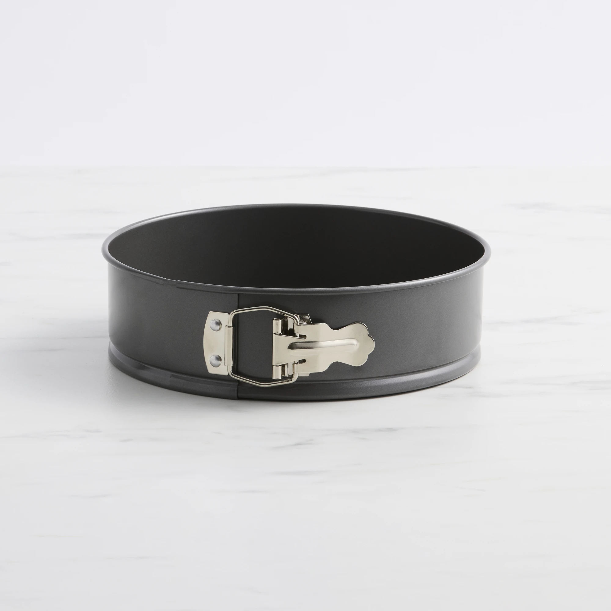 Bakewell Round Springform Cake Pan 23.5cm Kitchen Warehouse™